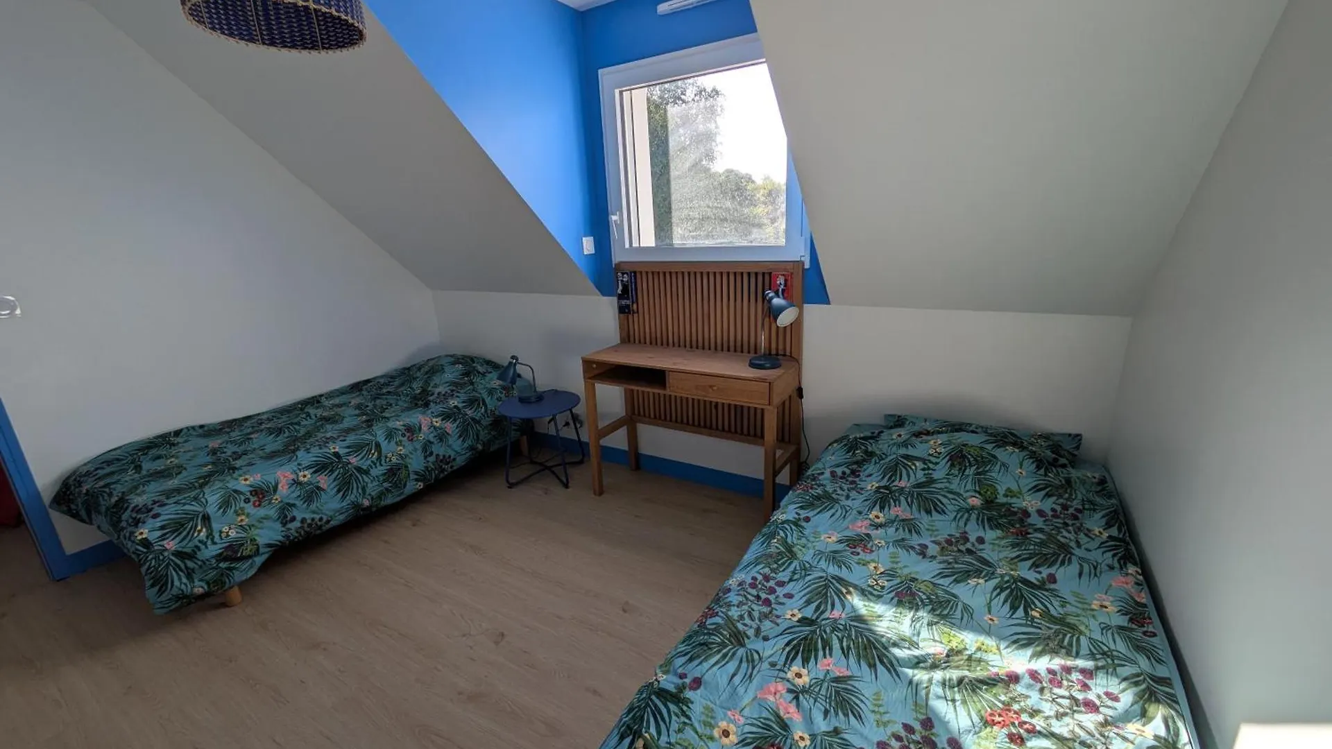 Beach At 300 M, Swimming Pool 29 Celsuis, 5 Bedrooms, 4 Bathrooms, Quiet Bénodet Willa