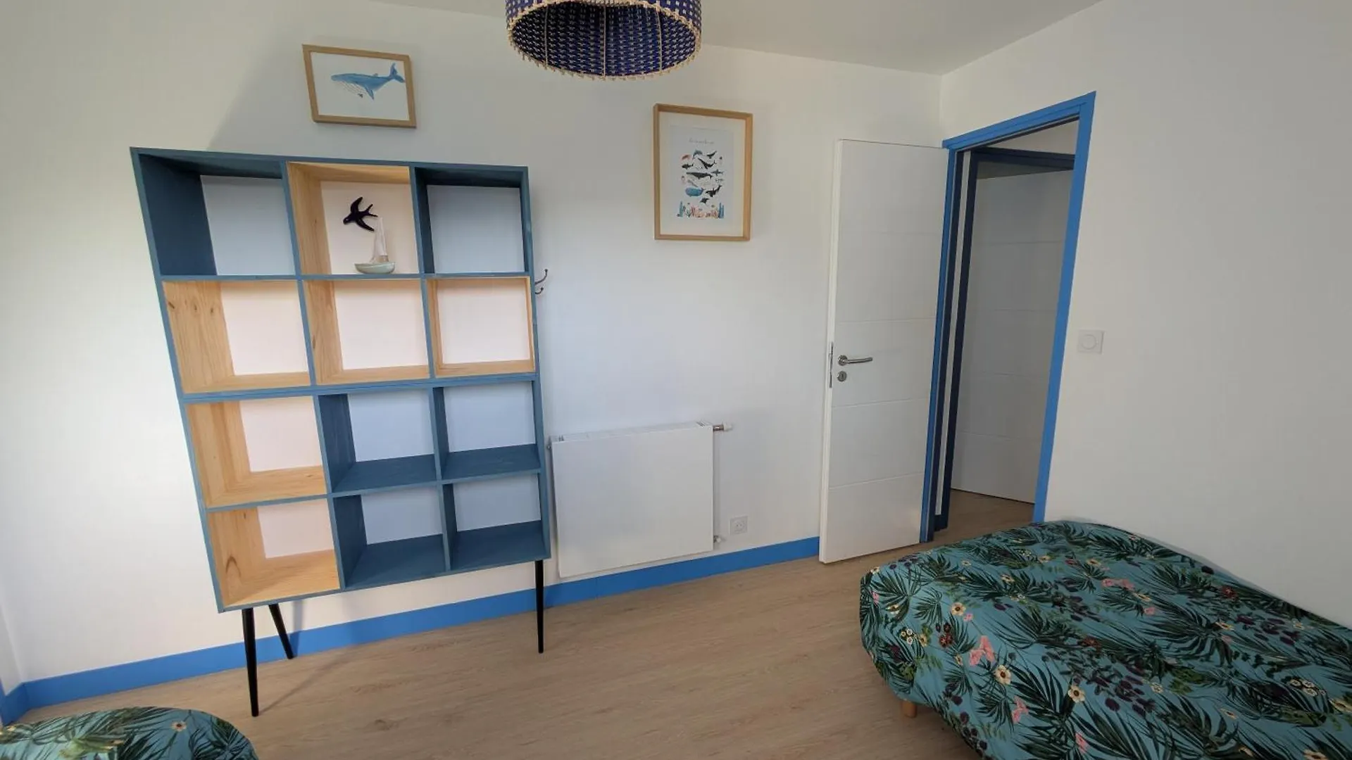 Beach At 300 M, Swimming Pool 29 Celsuis, 5 Bedrooms, 4 Bathrooms, Quiet Bénodet